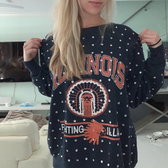 Vintage Crewneck - Picture 2 of 5